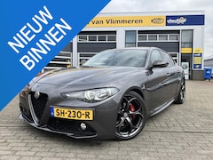 Alfa Romeo Giulia - 2.2 Eco Business Super | Squadra tuning gechipt | Bomvol uitgerust |