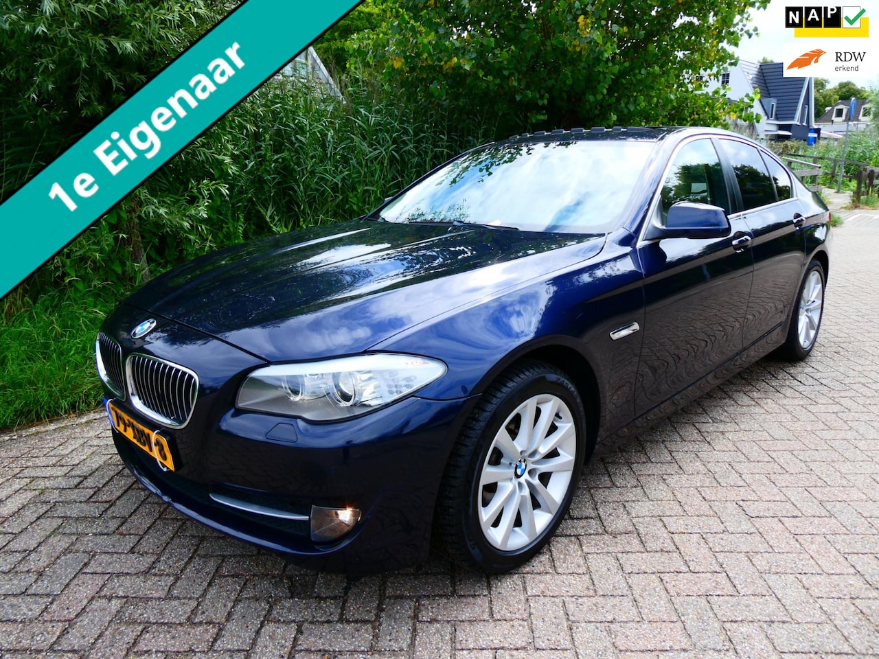 BMW 5-serie - 520i High Exe 184pk Aut. Leder Navi Schuifdak Xenon - AutoWereld.nl