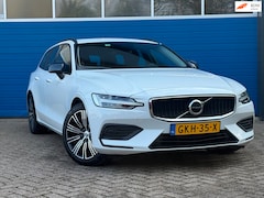 Volvo V60 - 2.0 D3 Momentum|Navi|Climate