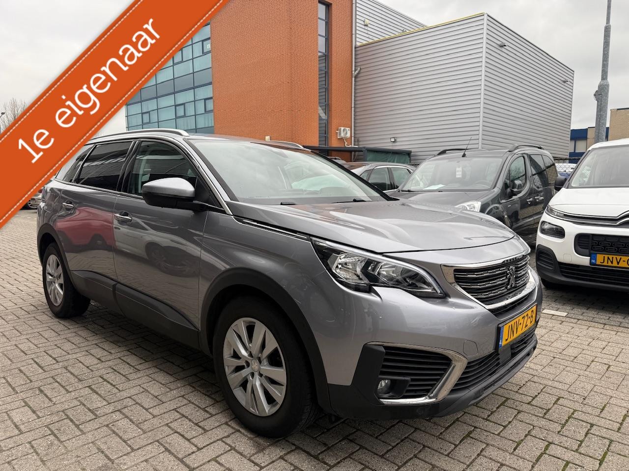 Peugeot 5008 - 1.2 Benzine | 7 zitplaatsen | Navi | Camera - AutoWereld.nl