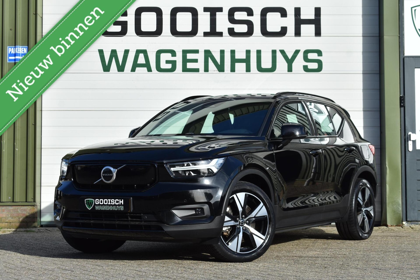 Volvo XC40 - Recharge P8 AWD R-Design | Warmtepomp | Stoel/Stuurverwarming | - AutoWereld.nl