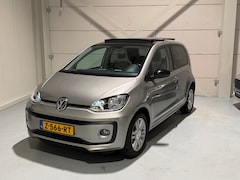 Volkswagen Up! - High PANO - Beats - Dealer ondrhd. Stoelvr
