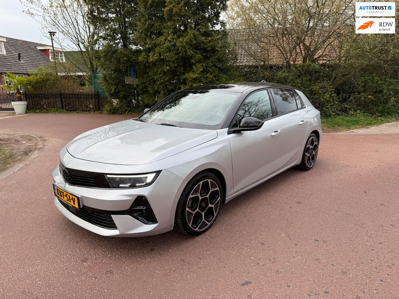 Opel Astra - 1.2 Turbo GS Elégance Airco / Navi / Pano / Camera / LED / PDC - AutoWereld.nl