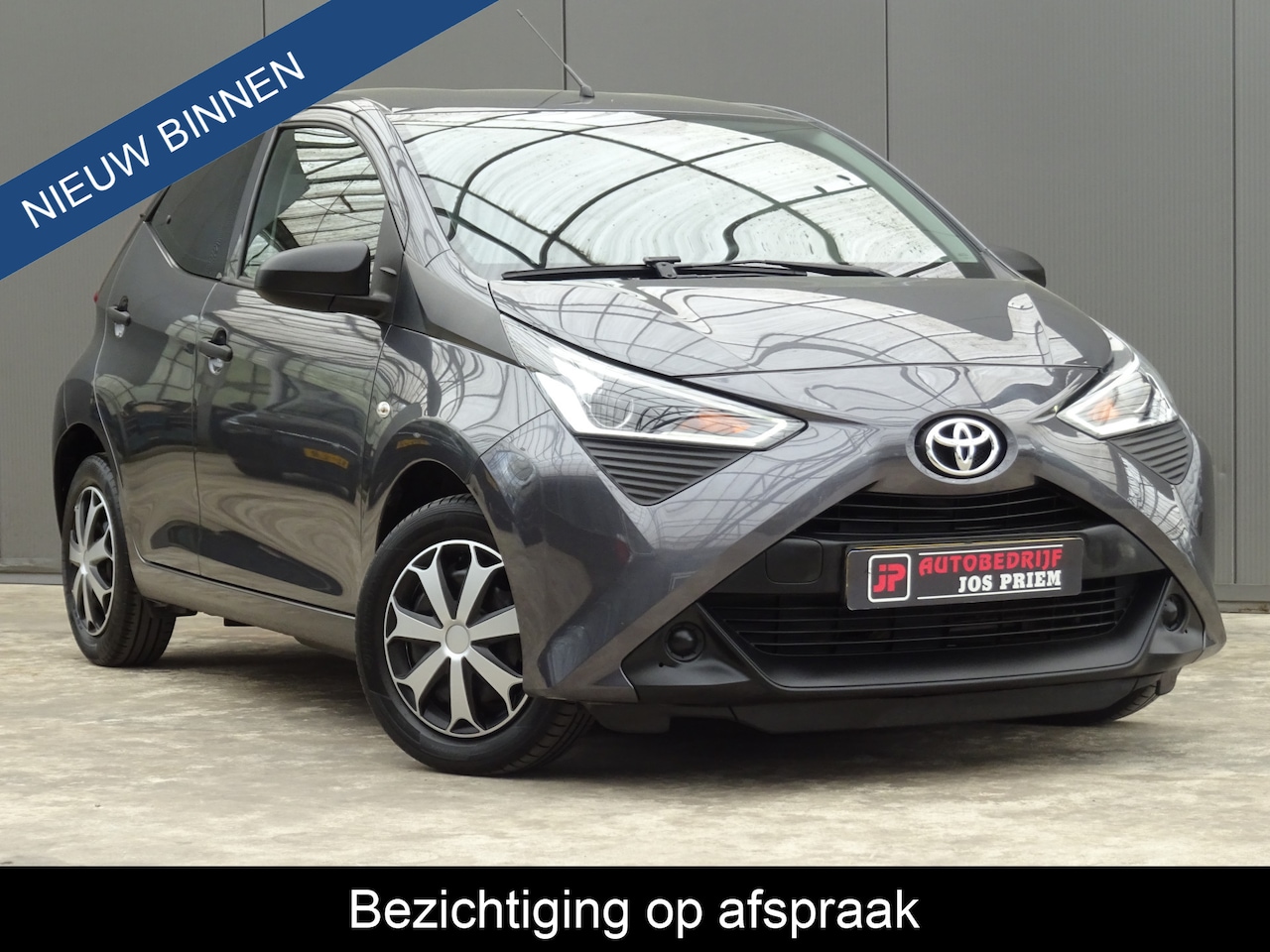 Toyota Aygo - 1.0 VVT-i x-fun * EXTRA GETINT GLAS * VOLLE TANK !! - AutoWereld.nl
