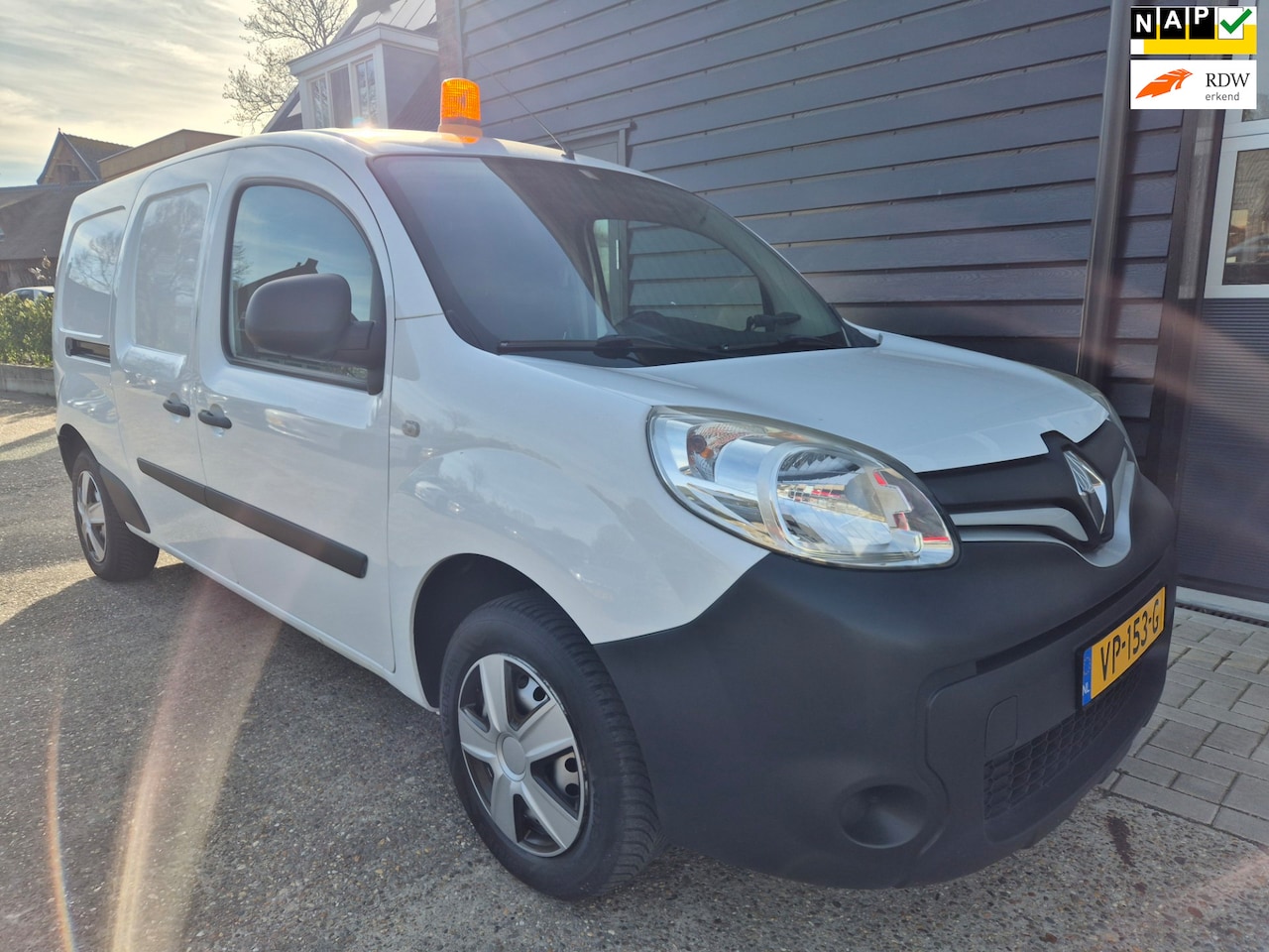 Renault Kangoo Express - 1.5 dCi 90 Express Maxi Black Edition S&S - AutoWereld.nl