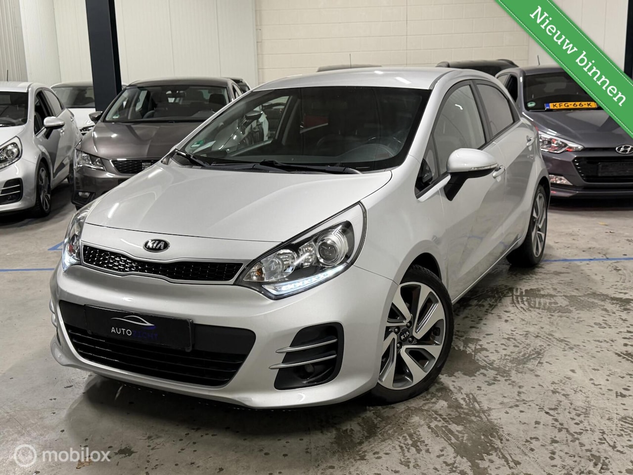 Kia Rio - 1.4 CVVT ExecutiveLine | Stoel stuur verw | Cruise - AutoWereld.nl