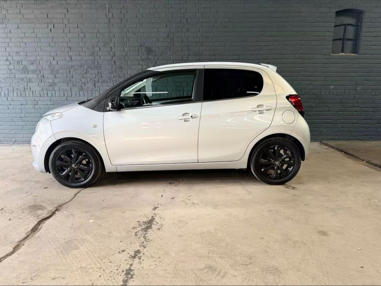 Citroën C1 - 1.2 PureTech Airscape Shine 1.2 PureTech Airscape Shine - AutoWereld.nl