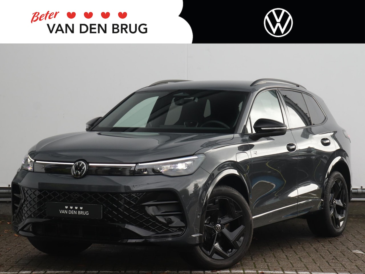 Volkswagen Tiguan - 1.5 eHybrid R-Line Edition 272pk | Trekhaak | Black Style | 360 Camera | Navigatie | Dodeh - AutoWereld.nl
