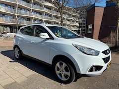 Hyundai ix35 - 2.0i Business Edition Leder Cruise Snow White