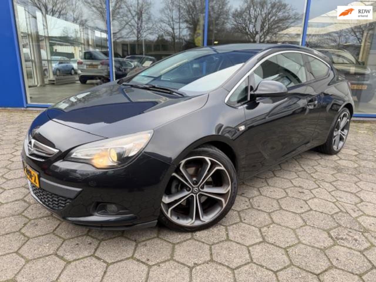 Opel Astra GTC - 1.4 Turbo Sport AUTOMAAT - Leder - AutoWereld.nl