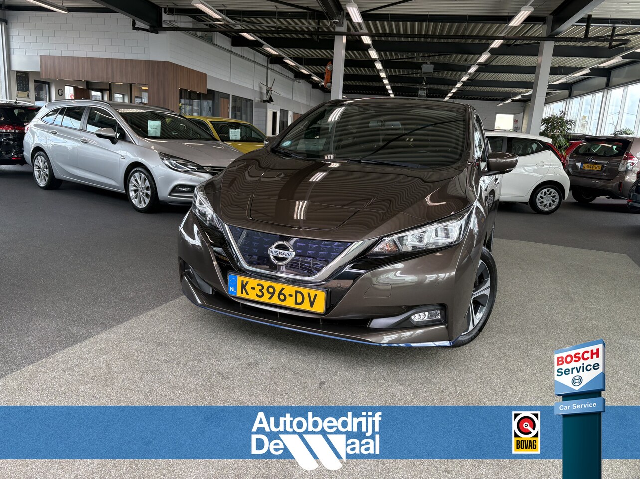 Nissan LEAF - e+ N-Connecta 62 kWh SoH90% 360CAMERA/KEYLESS/DODEHOEK/CARPLAY/WINTERPACK - AutoWereld.nl