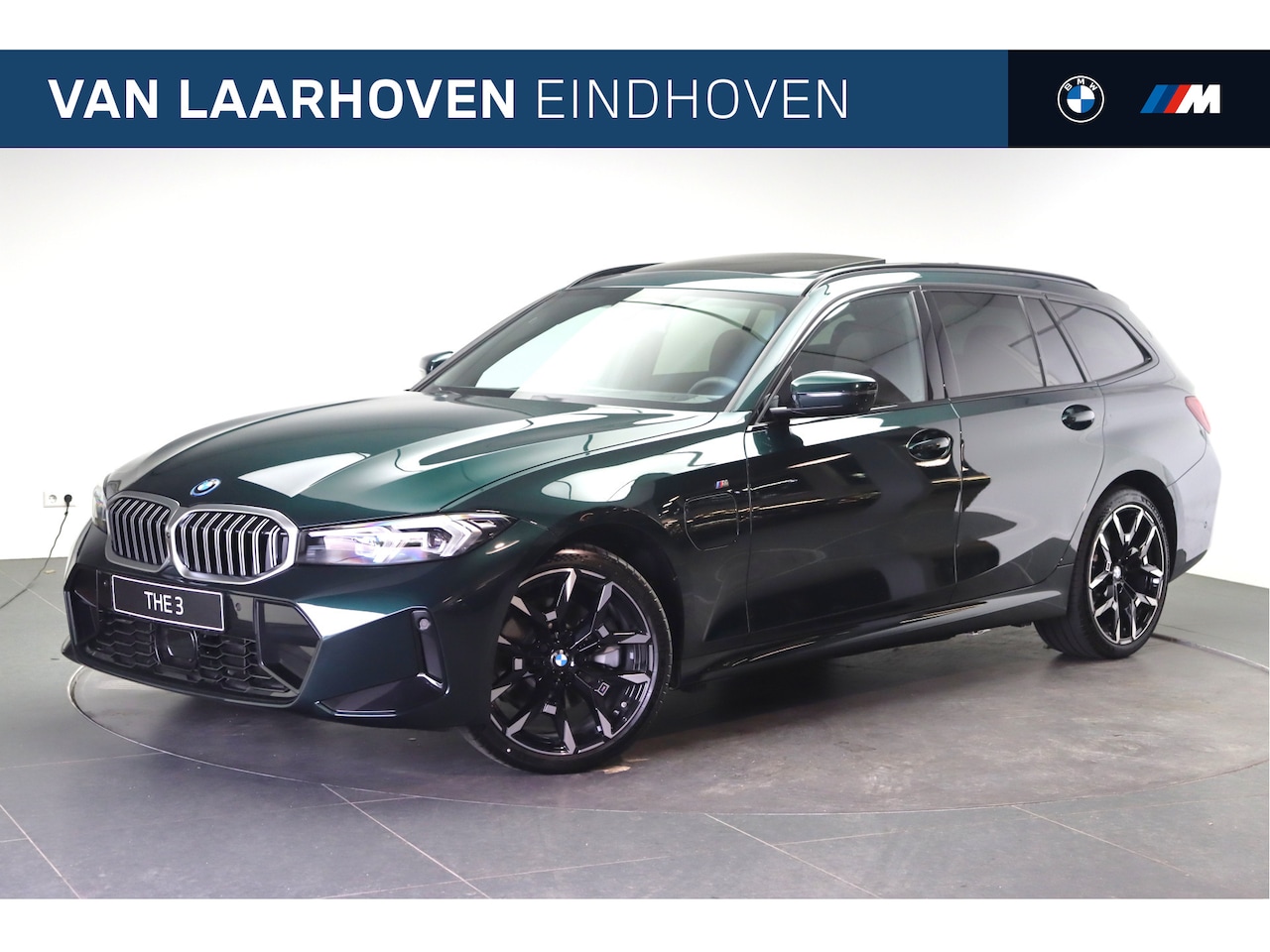 BMW 3-serie Touring - 330e High Executive M Sport Automaat / Panoramadak / Trekhaak / Sportstoelen / Comfort Acc - AutoWereld.nl