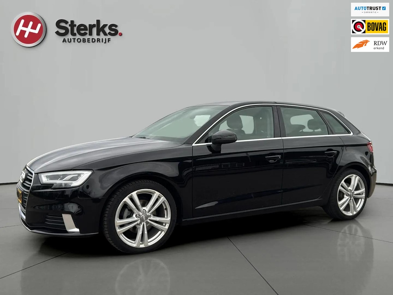 Audi A3 Sportback - 1.0 TFSI Sport Lease Edition LED VERL. NAVI 18"lm velgen - AutoWereld.nl