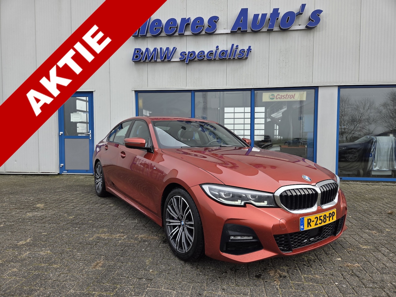 BMW 3-serie - 330i High Executive M-Sport / Live Cockpit Pro / DAP / HIFI / LED / Trekhaak / Bomvol - AutoWereld.nl