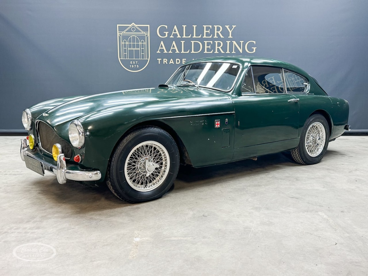 Aston Martin DB2/4 - Mark III "equipped with DB5 engine" Fitted with the 4.0 litre engine and five-speed ZF man - AutoWereld.nl