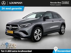 Mercedes-Benz GLA-Klasse - 250e Nightpakket Plug-In | Trekhaak | Saliegrijs Interieur | Distronic | Dode Hoek Ass | P