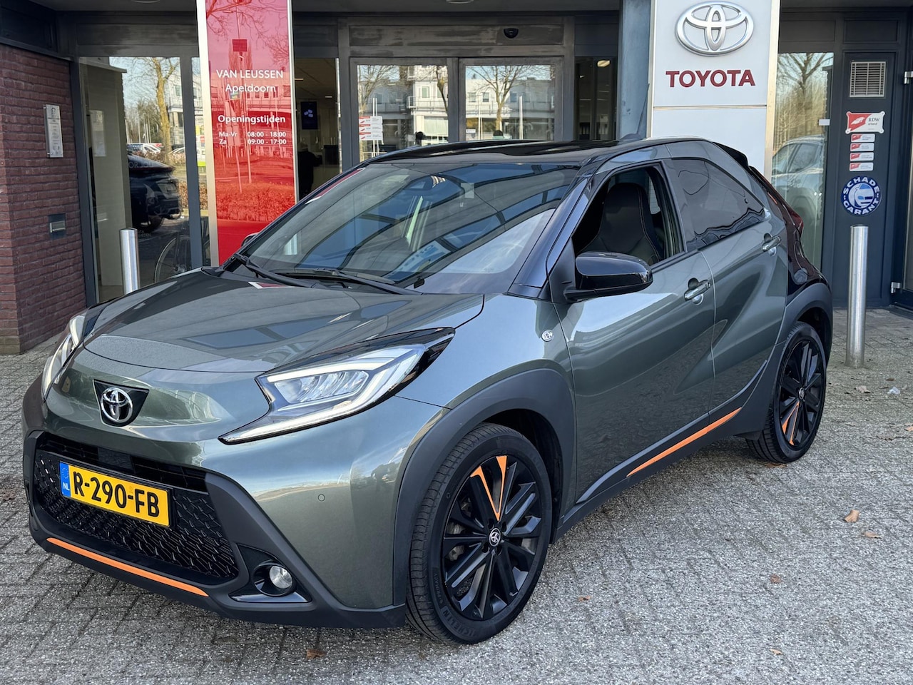 Toyota Aygo X - LIMITED NL-AUTO 1E-EIG JBL-AUDIO 18"LMV KEYLESS STOELVERW PARK-SENSOREN NAVI APPLE/ANDROID - AutoWereld.nl