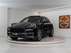 Porsche Cayenne - 3.0 E-Hybrid 470PK | InnoDrive | Pano | Matrix | Luchtvering | Bose | Fabrieksgarantie