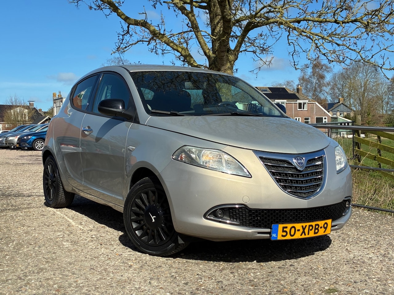 Lancia Y(psilon) - Ypsilon 0.9 TwinAir Platinum | Airco + Navi nu € 4.975,-!!! - AutoWereld.nl
