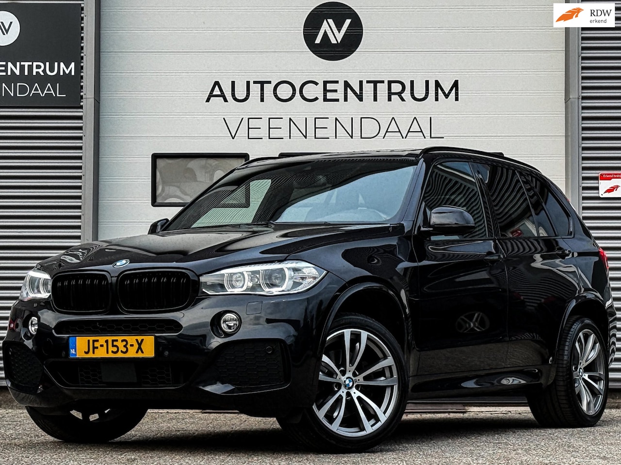 BMW X5 - XDrive40d High Executive 3X M-SPORT 313PK PANO/TREKHAAK/LUXE LEDER/HUD/CARPLAY/ACC - AutoWereld.nl