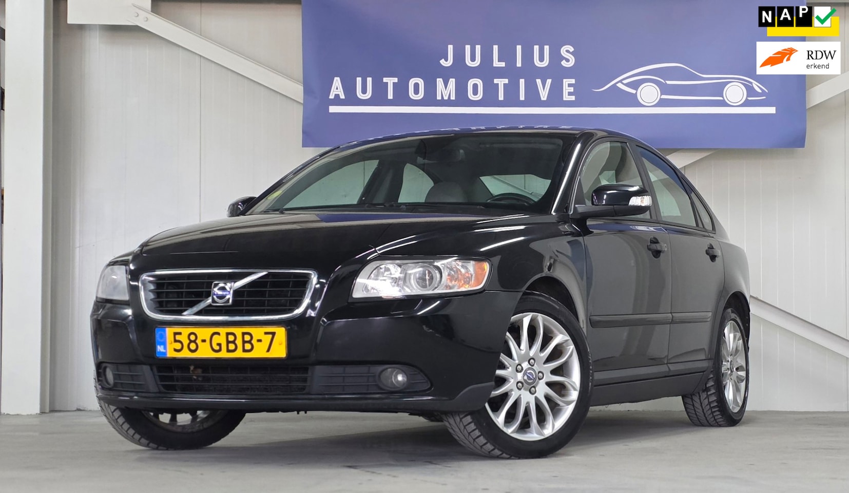 Volvo S40 - 1.6 Edition II Volledig Onderhouden Leer Trekhaak Nieuwe APK Mooi! - AutoWereld.nl