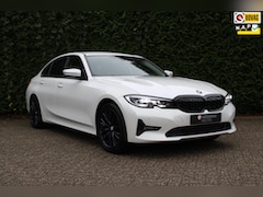 BMW 3-serie - 320i Executive Edition