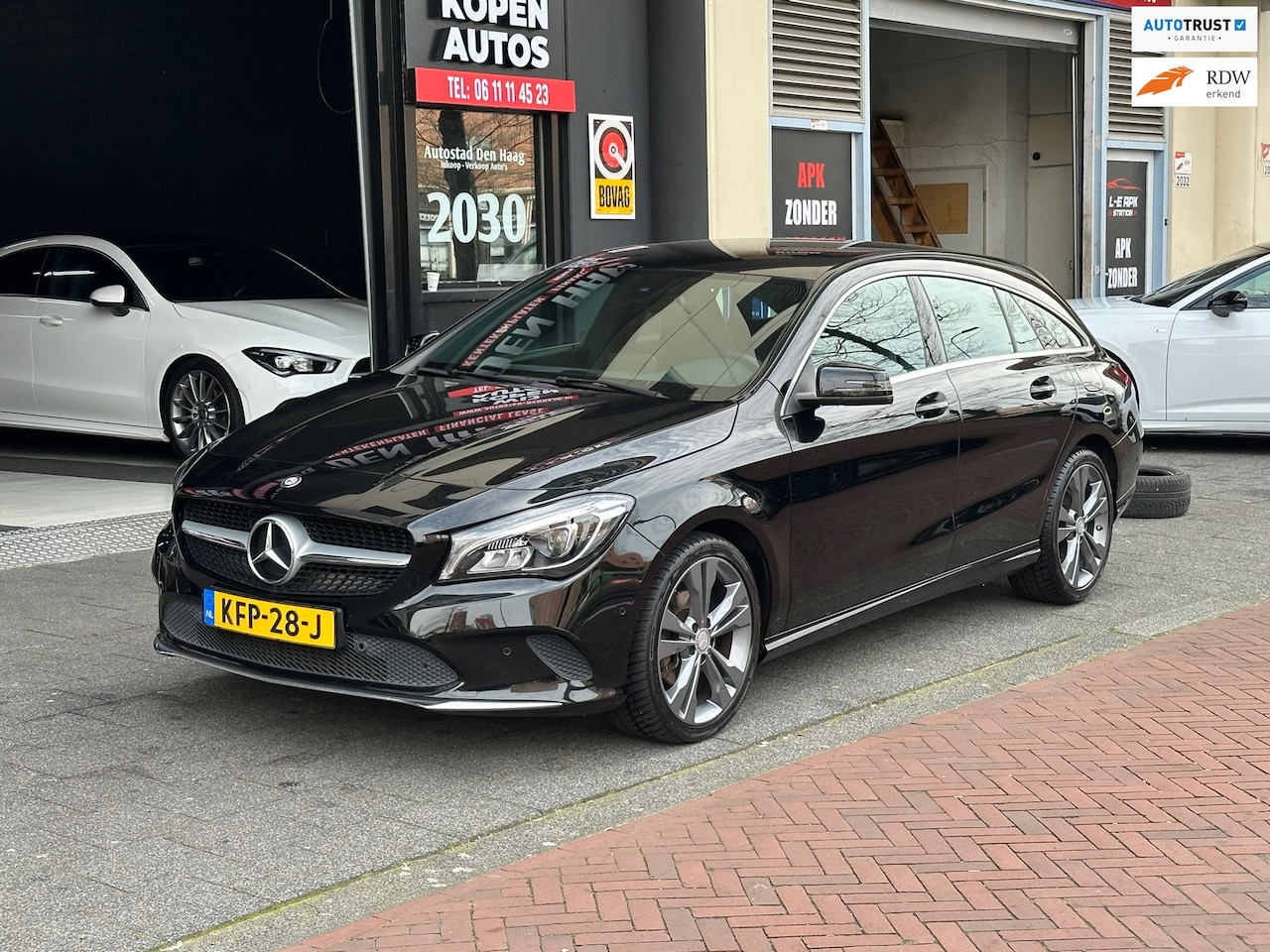Mercedes-Benz CLA-klasse Shooting Brake - 180 Prestige Automaat Leer Navi - AutoWereld.nl