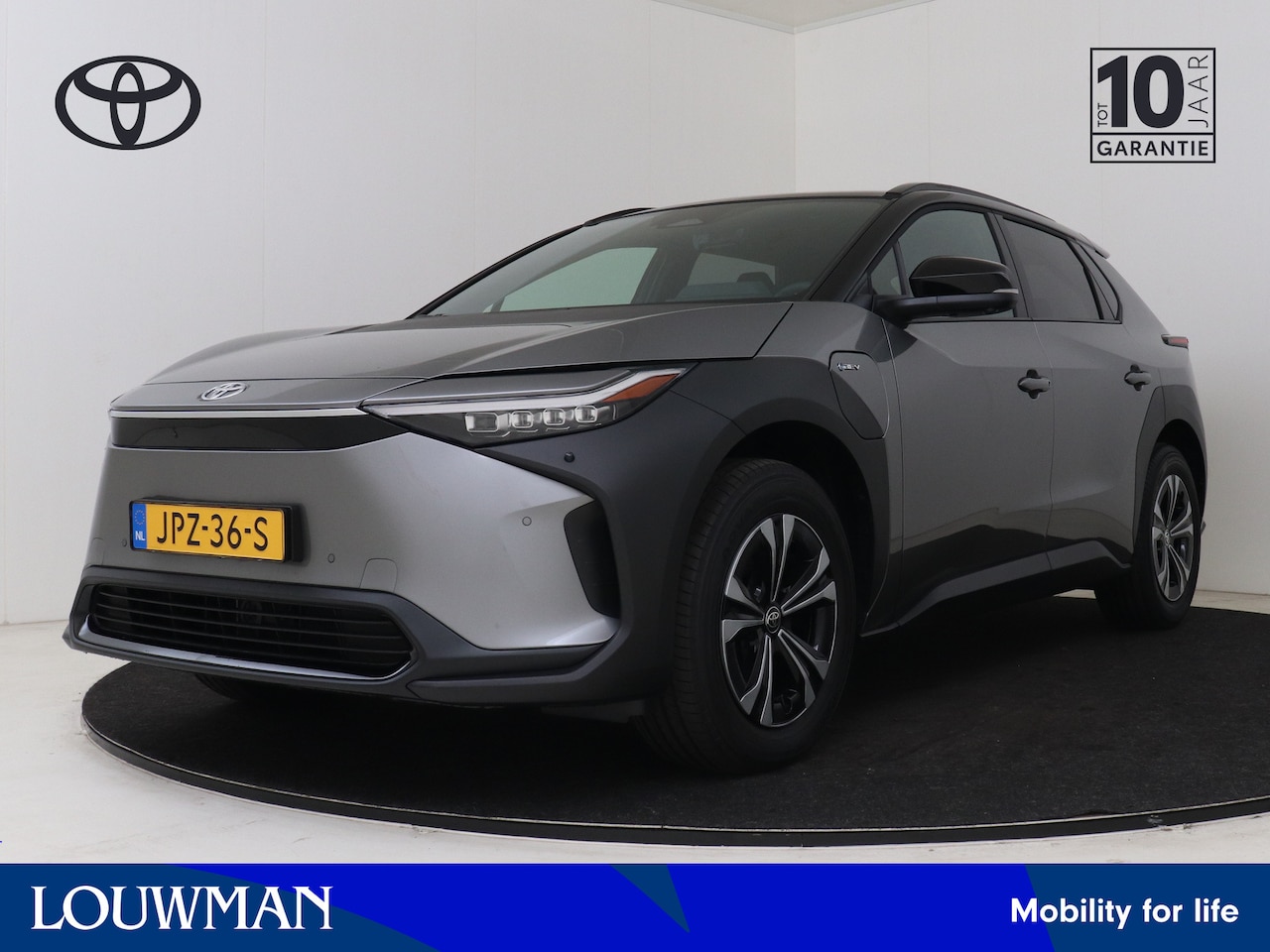 Toyota bZ4X - Dynamic 71 kWh Bi-Tone + Panoramisch dak - AutoWereld.nl