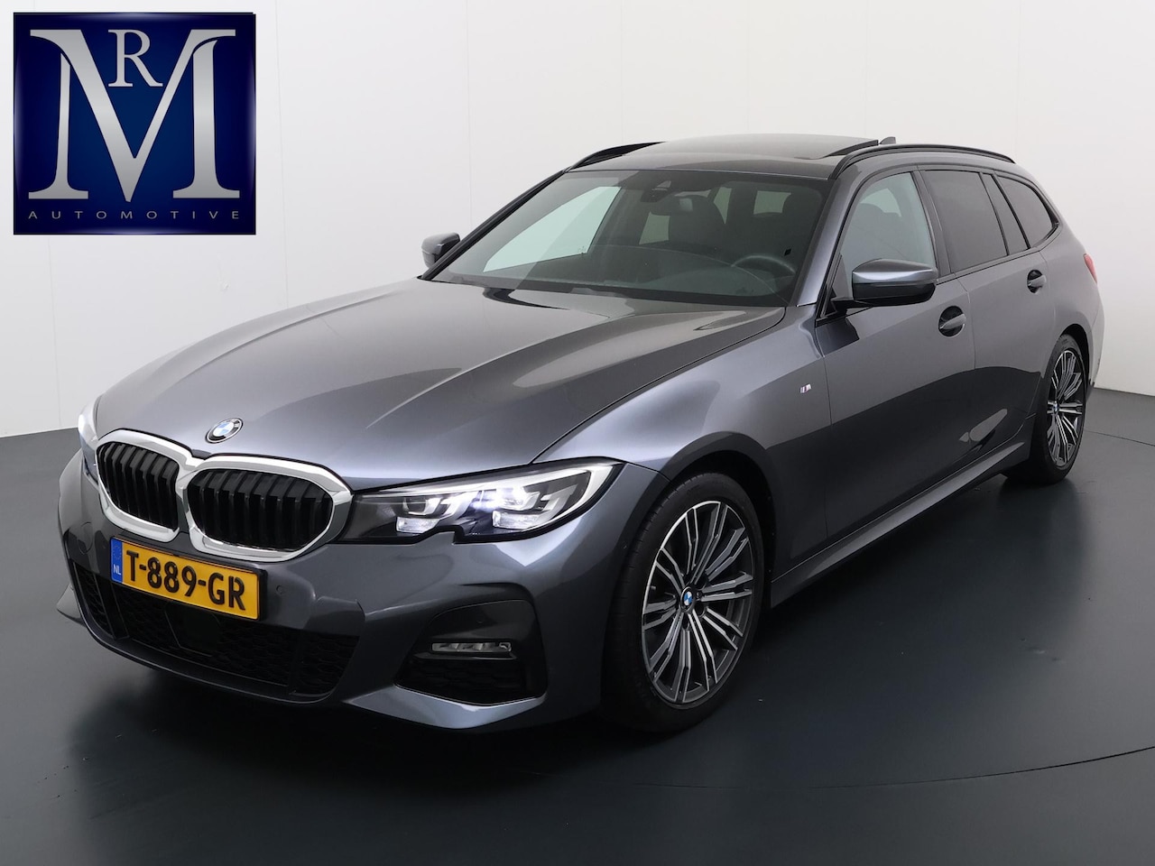 BMW 3-serie Touring - 320i VAN € 33.900,- VOOR € 29.877,- UW LENTEVOORDEEL € 4.023,-! |M-SPORT| PANO| ADAP. CRUI - AutoWereld.nl