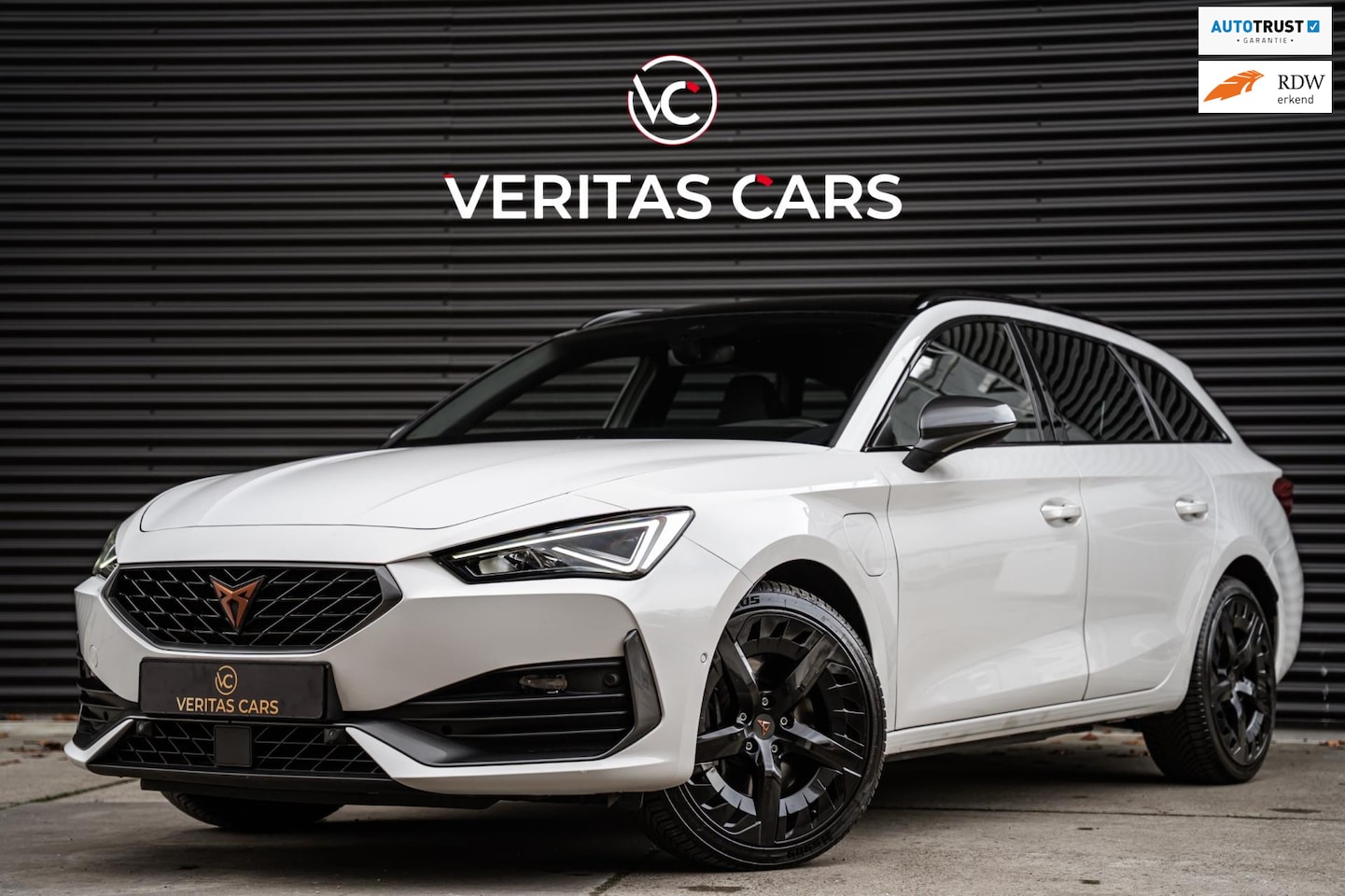 CUPRA Leon Sportstourer - ST 1.4 e-Hybrid 245PK|BTW|Camera|Carplay|Drive Profile|ACC|Stoelverw|Sfeer e.o. - AutoWereld.nl