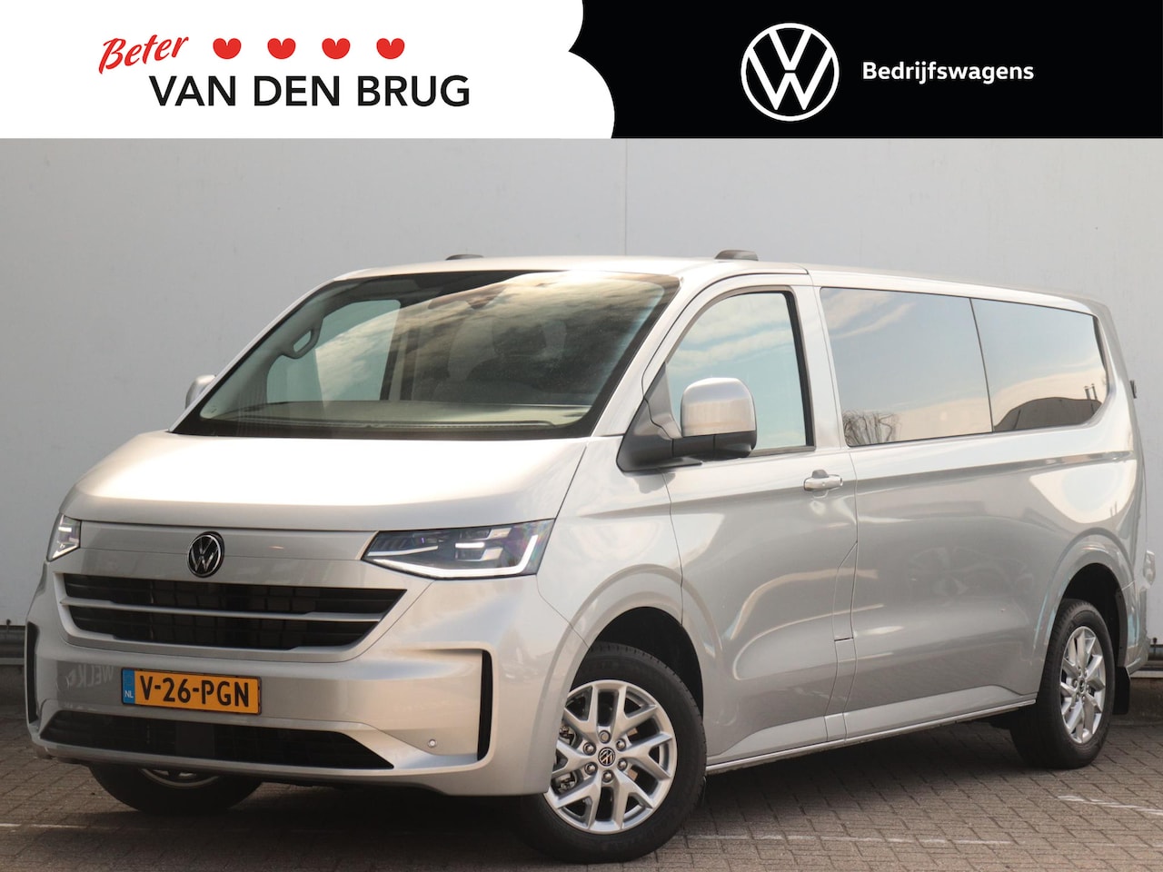 Volkswagen Transporter - 2.0 TDI L2H1 DC 30 Bulli | Trekhaak | 360° camera | Apple Carplay/Android Auto | Adaptive - AutoWereld.nl