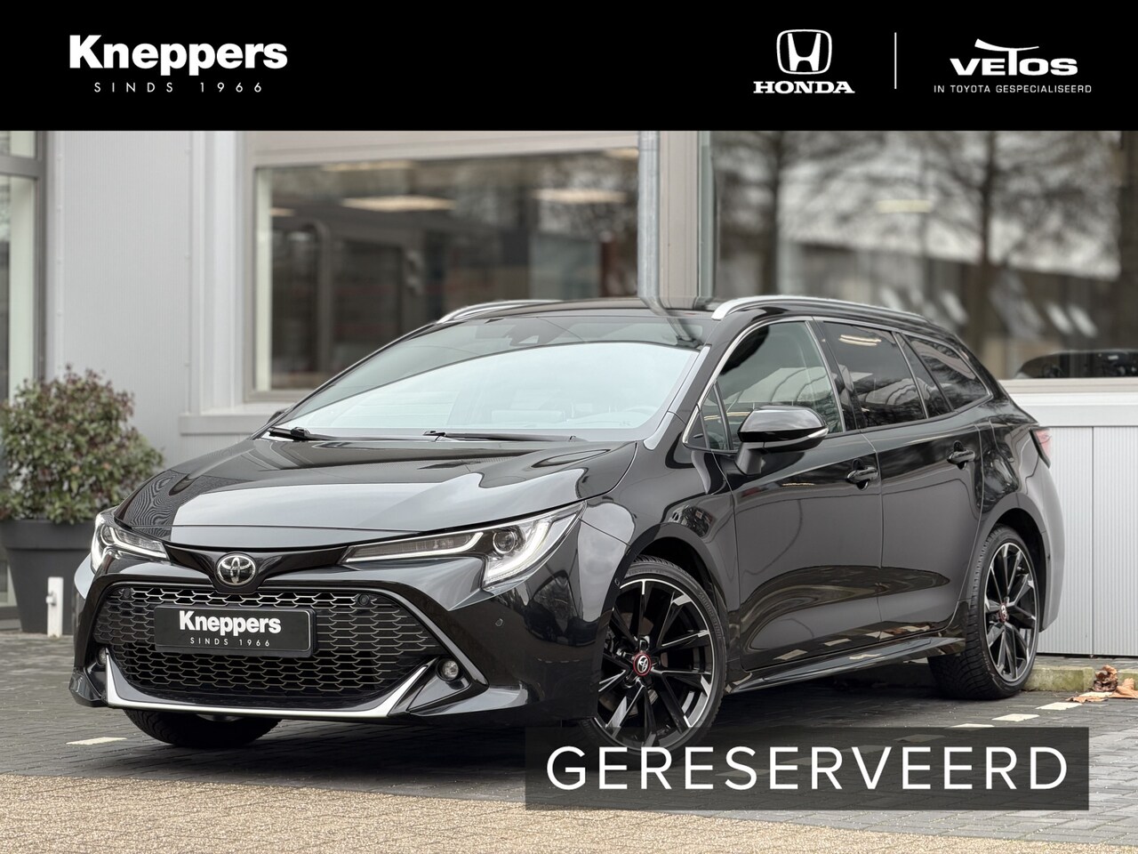 Toyota Corolla Touring Sports - 2.0 Hybrid GR Sport Plus | GEEN AFLEVERKOSTEN |  Trekhaak, JBL Audiosysteem, Head-up displ - AutoWereld.nl