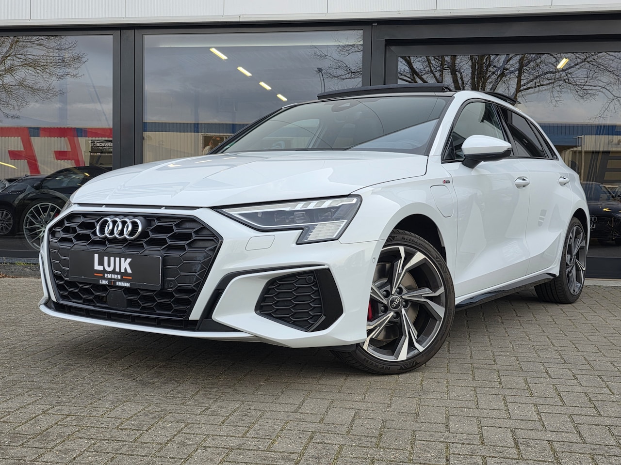 Audi A3 Sportback - 45 TFSI e S edition Competition + VOL OPTIES + DEALERONDERHOUDEN - AutoWereld.nl