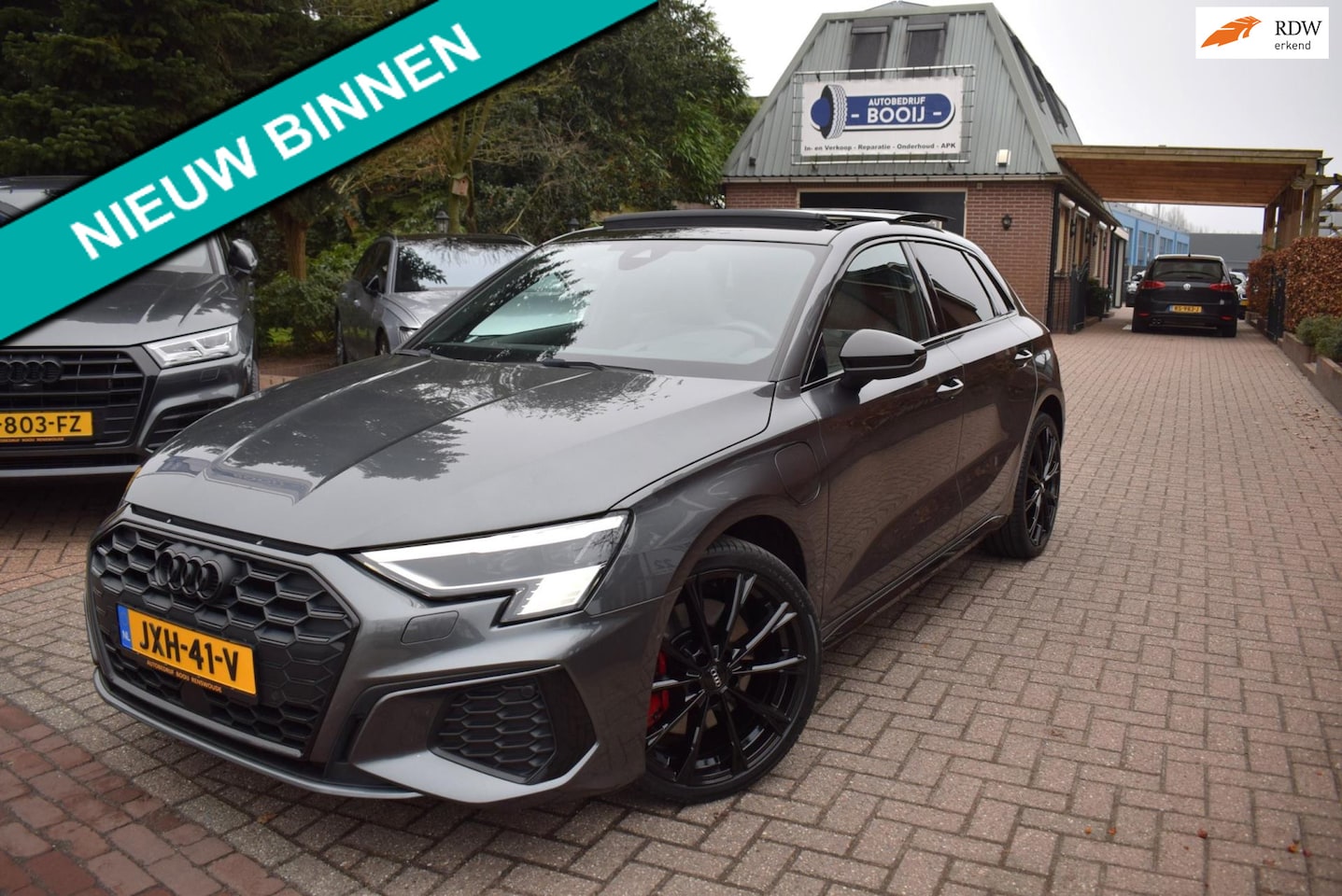 Audi A3 Sportback - 45 TFSI e S-LINE/245PK Competition/AUTOMAAT/PANODAK/ADAP-CRUISE/CARPLAY/HEAD-UP/CAMERA/MAT - AutoWereld.nl