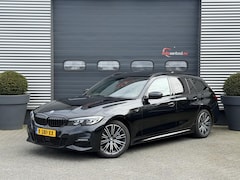 BMW 3-serie Touring - 320i High Executive M-Sport | Panoramadak | Camera | Head-Up Display | DAB | Stoelverwarmi