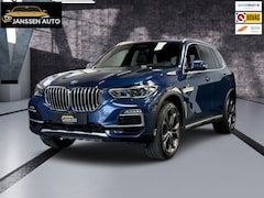 BMW X5 - XDrive40i High Executive | H&K | Luchtvering | 21 inch | Multicontour stoelen | HUD | Luch