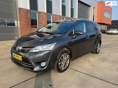 Toyota Verso - 1.8 VVT-i Dynamic 7 persoon BJ 2016 Navi