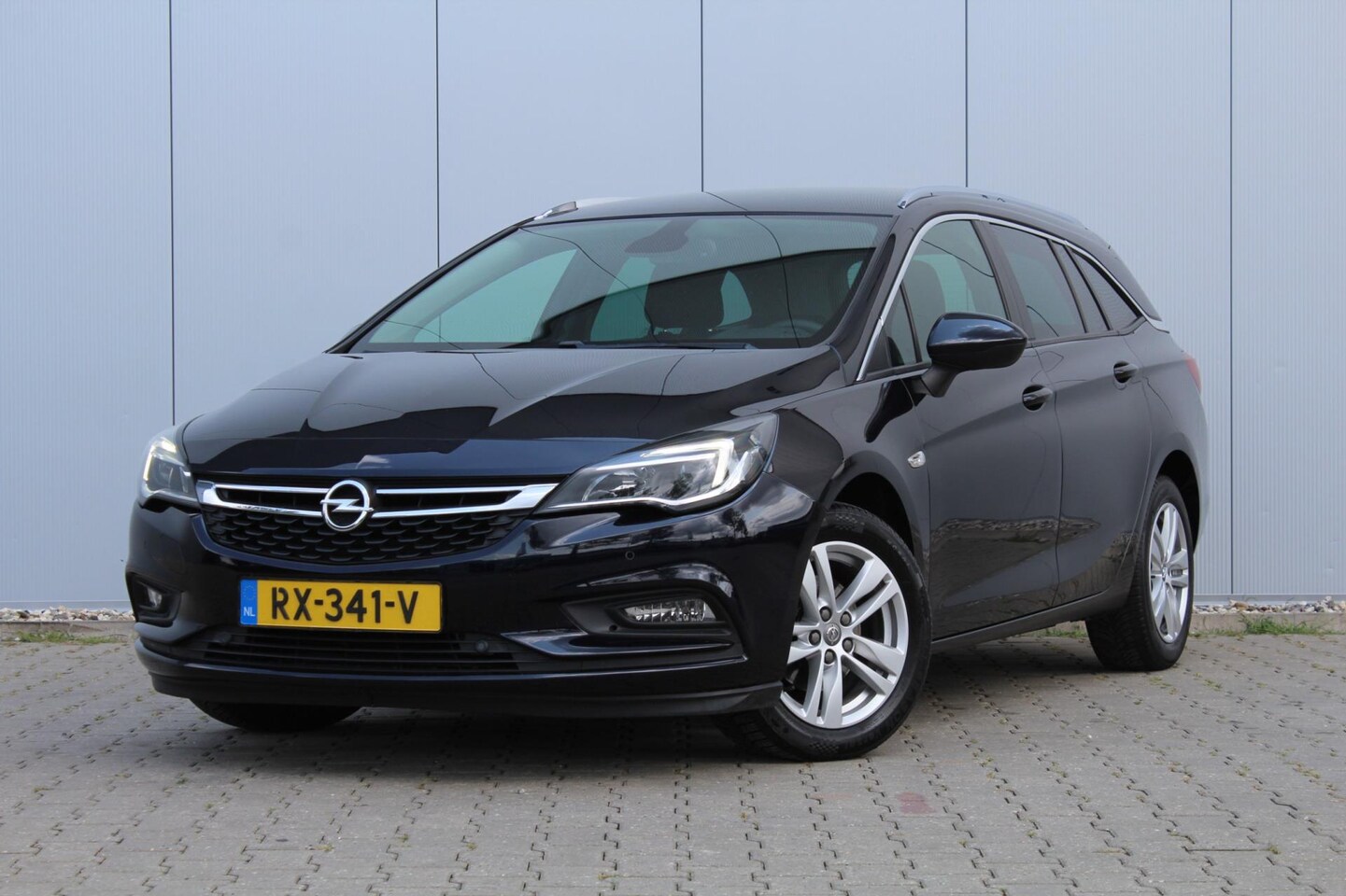Opel Astra - 1.0 Business+ | Trekhaak | Navigatie | DAB+ | Clima / Cruise control | PDC | Apple Carplay - AutoWereld.nl