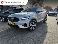 Volvo XC40 - 1.5 T4 Plug-in hybrid Plus Dark / Panorama-dak / Harman-Kardon / camera / stuur en stoel v