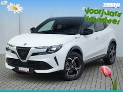 Alfa Romeo Junior - 1.2 Turbo Ibrida 145 PK Sport Speciale | Pano | Techno | 18"