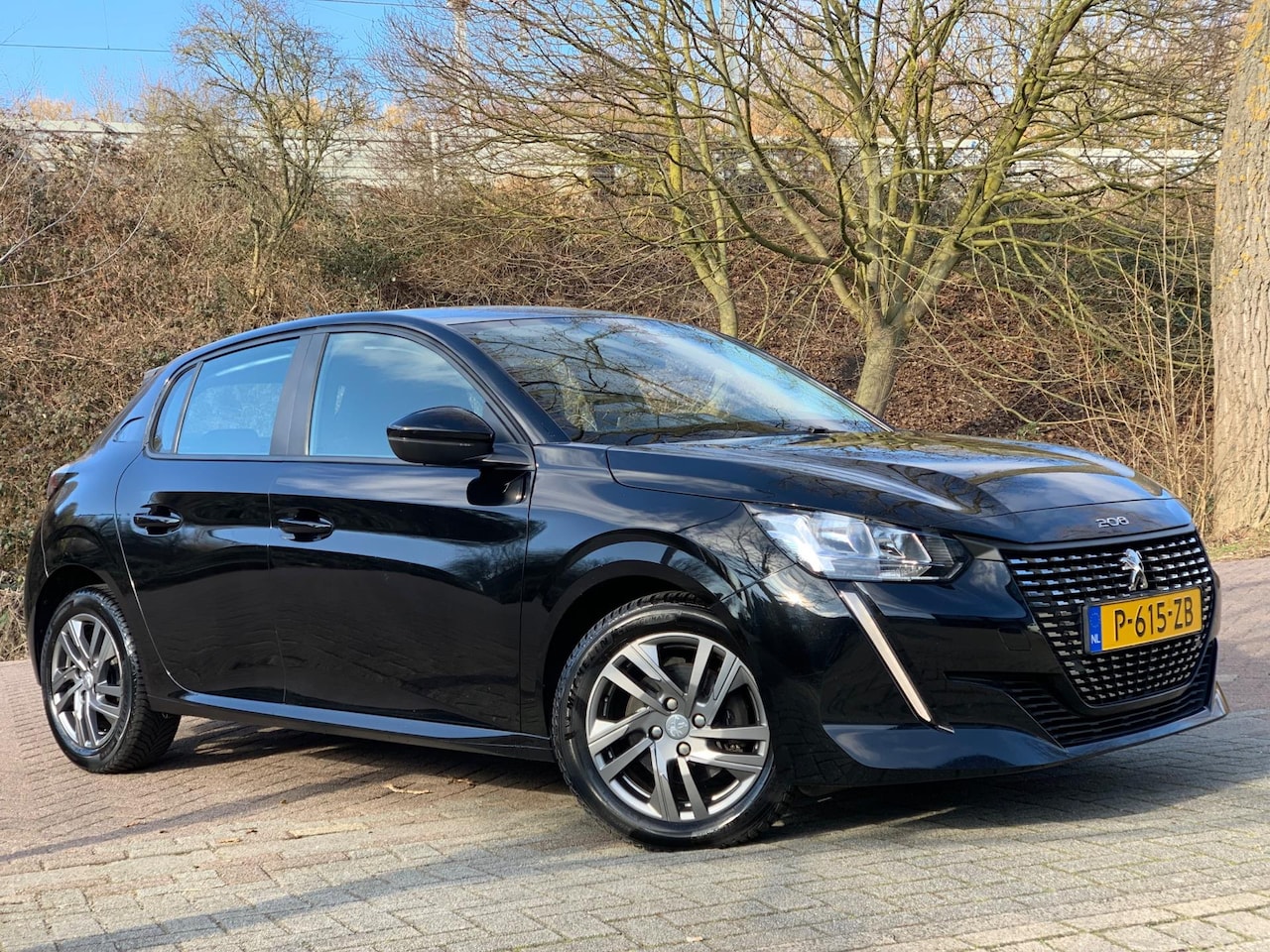 Peugeot 208 - 1.2 PureTech Active Pack 2022 / NETTO / PRIJS NL GERESERVEERD - AutoWereld.nl