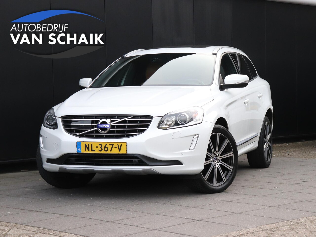 Volvo XC60 - 2.0 T5 R-Design | LEDER | MEMORY | PANO-DAK | CAMERA | NAVI | CRUISE | STOELVERW. | - AutoWereld.nl