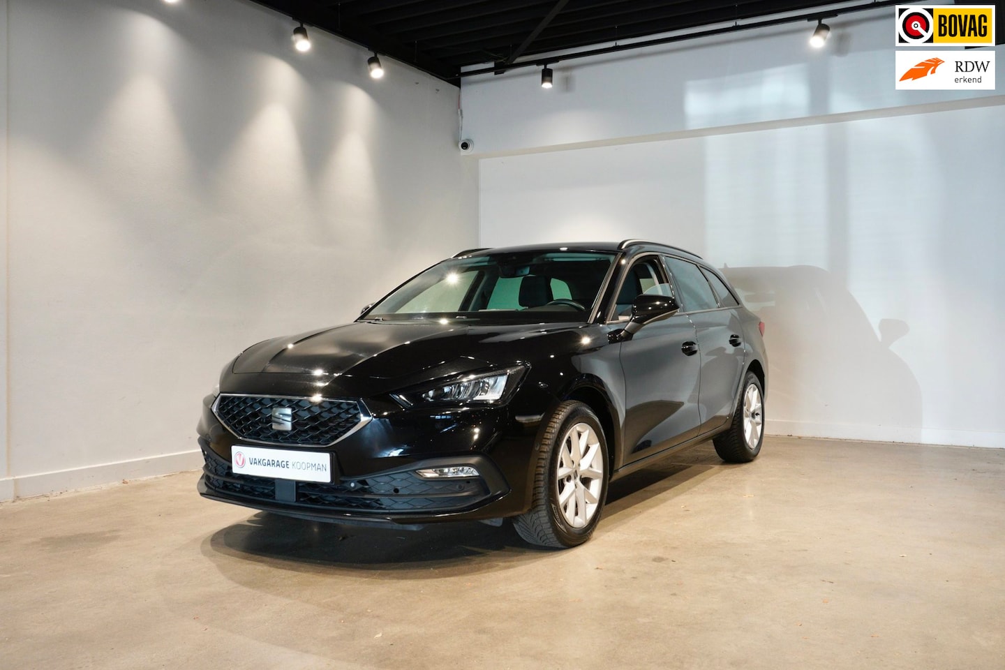 SEAT Leon Sportstourer - 1.0 eTSI Style Business Intense 1.0 eTSI Style Business Intense - AutoWereld.nl
