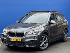 BMW X1 - sDrive20i| M-Sport | Panoramadak | Stoelverwarming