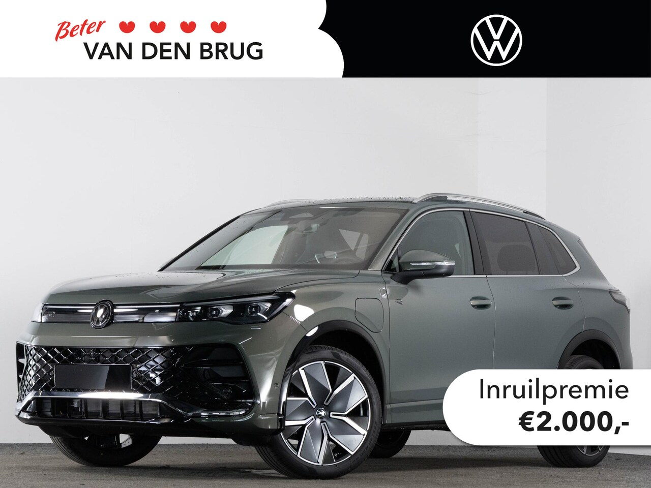 Volkswagen Tiguan - R-Line-Edition 1.5 eHybrid 204 pk | Trekhaak | Panoramadak | Stuur & Stoelverwarming | - AutoWereld.nl