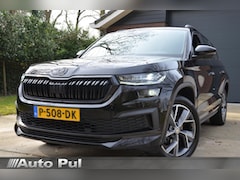 Skoda Kodiaq - 1.5 TSI Sportline Business 7 Persoons. Automaat/Navi/Led/Ecc/Pdc/Achteruitrij-camera/Stuur