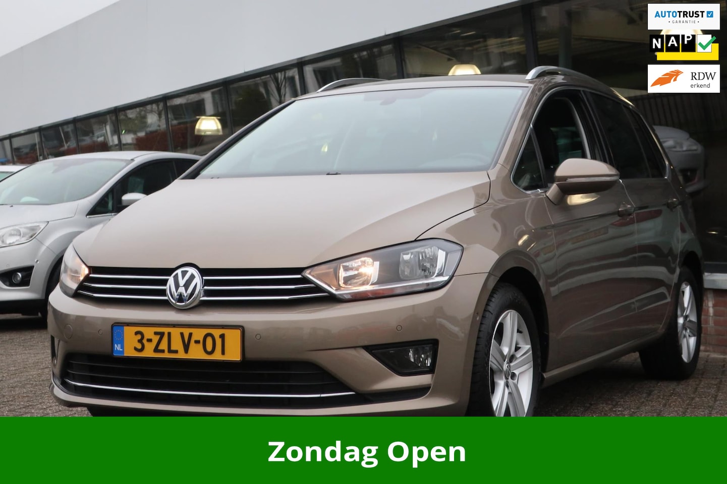 Volkswagen Golf Sportsvan - 1.4 TSI Highline 2e EIG_ECC_CRUIS_NAVI_PDC V+A_17-INCH. - AutoWereld.nl