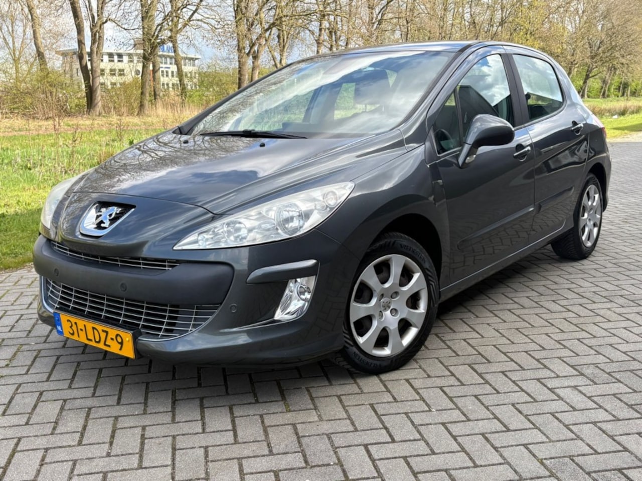 Peugeot 308 - 1.6 VTI MILL. NAVIGATIE/TREKHAAK/ECC - AutoWereld.nl
