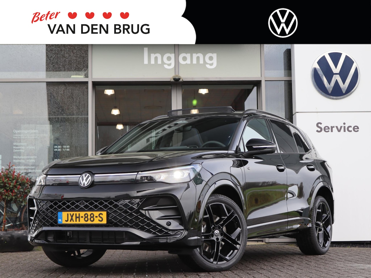 Volkswagen Tiguan - 1.5 272 pk eHybrid R-Line Edition | Blackstyle | Zwenkbare Trekhaak | Panoramadak | Head-u - AutoWereld.nl