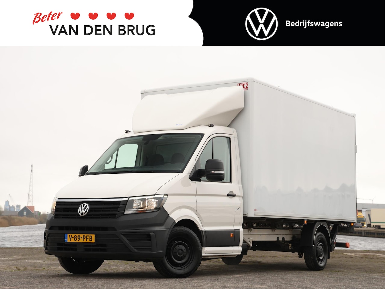 Volkswagen Crafter - 35 2.0 TDI 140PK L4 Trendline Bakwagen | Hollandia laadklep | Airco | Cruise control | Nav - AutoWereld.nl